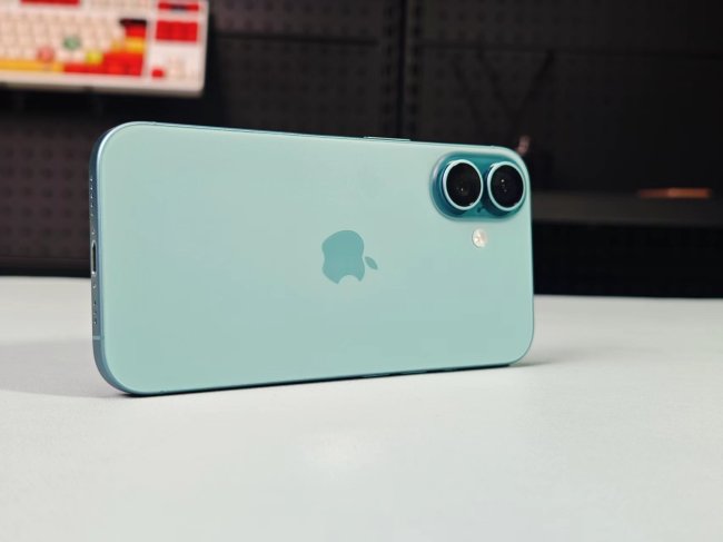 iPhone 16评测：重塑旗舰标准，性能与续航的双重飞跃