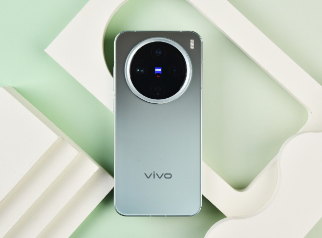 vivo X200 Pro mini：小屏旗舰的新标杆