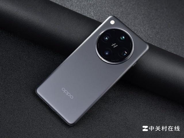 OPPO Find X8 Pro：双潜望与极致轻薄的完美融合