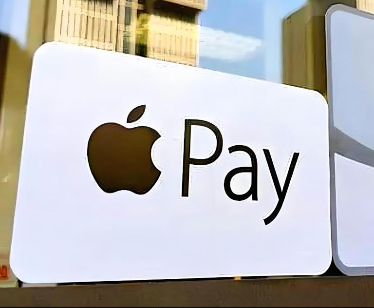 Apple Pay携手重庆畅通卡，iPhone一秒变身智能公交神器！