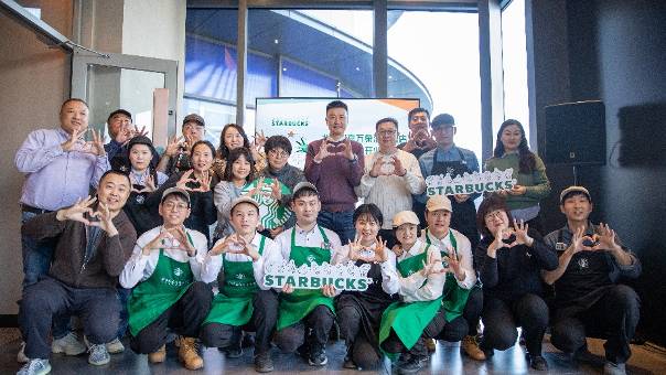 星巴克手语门店再添新成员，探索商业向善新高度！