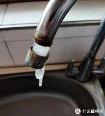 惊爆！水管开水另类玩法，放入B中的奇妙效果！