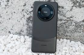 华为Mate70 Pro：值得抢购的高端旗舰吗？