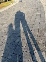 Shadow暗示什么：深度剖析其背后隐藏的含义